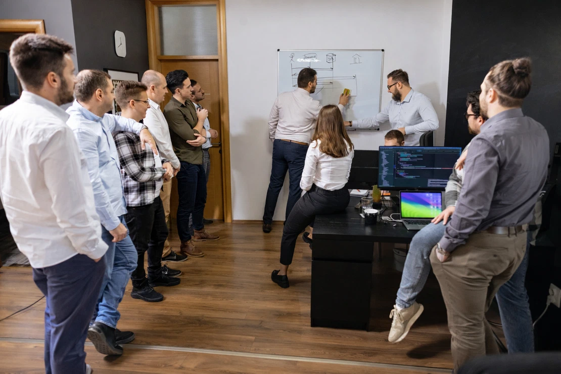 CRM voor het mkb: gratis voor je hele team, modules per gebruiker | FlowQi